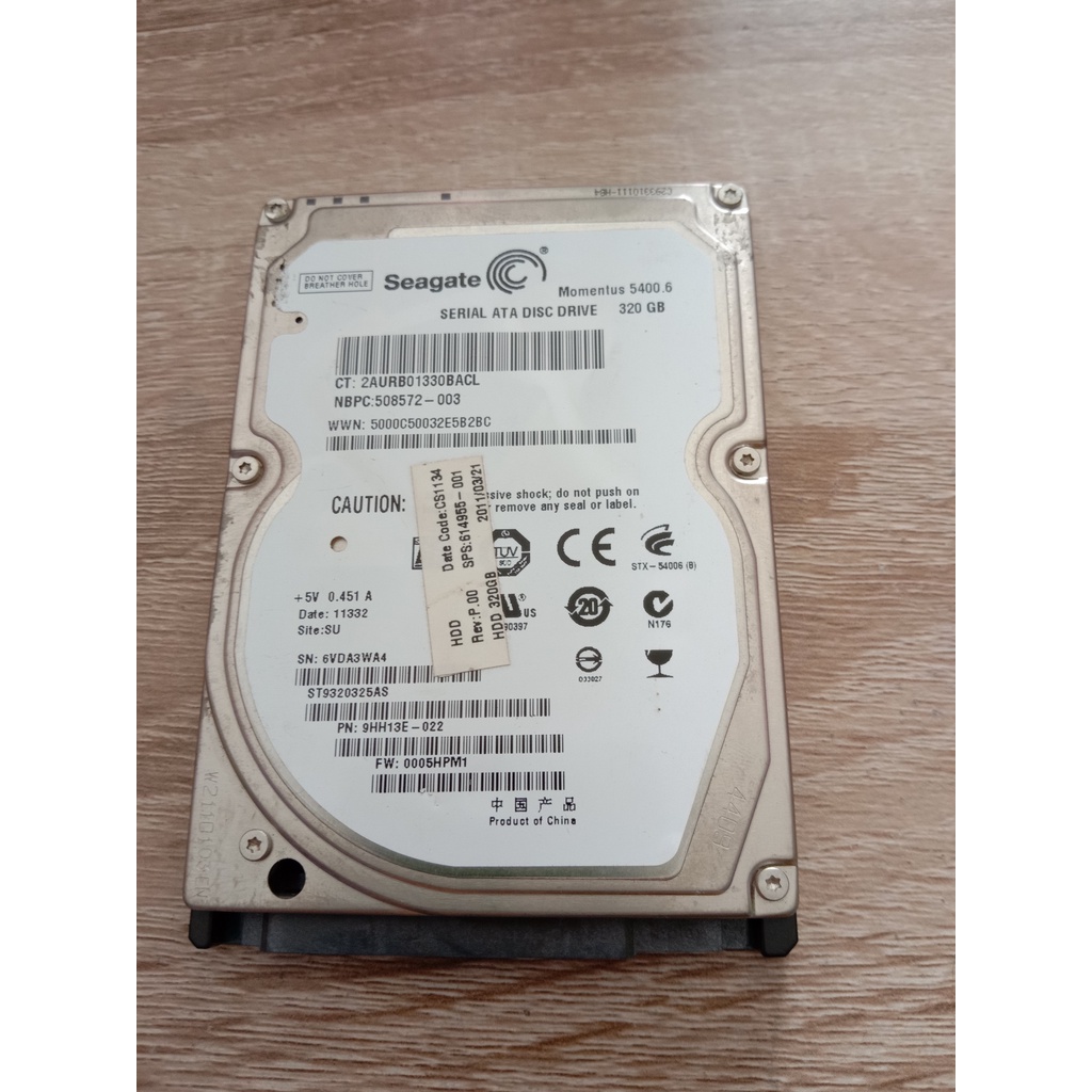 Harddisk Seagate Momentus 2.5in 320 gb bekas