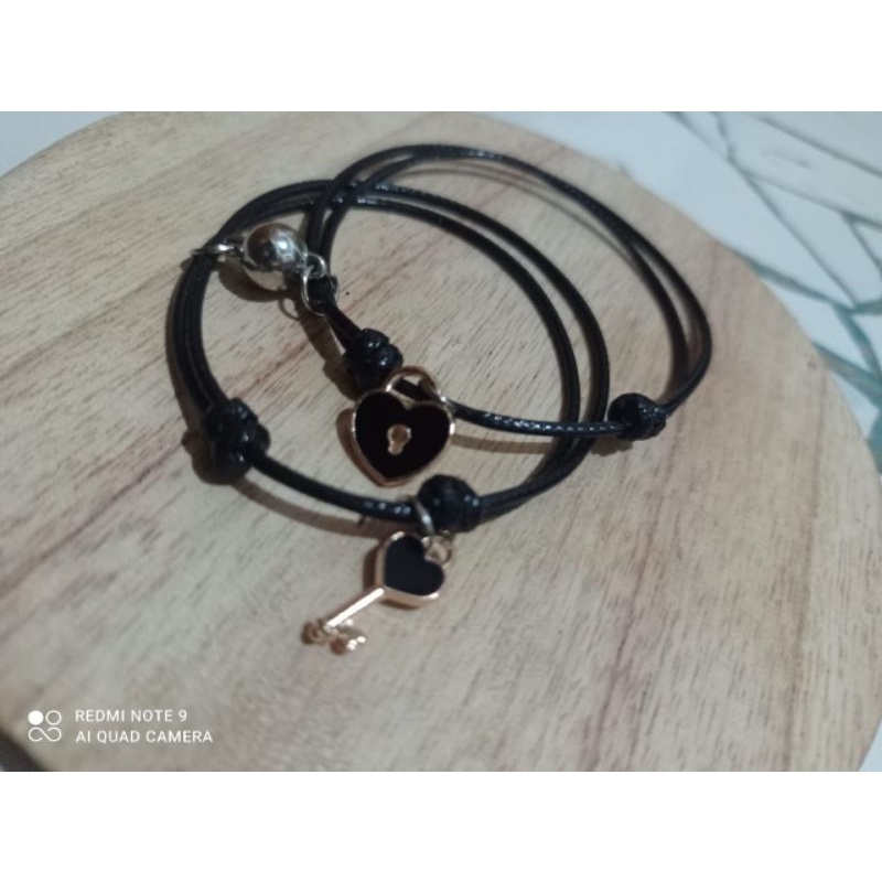 { 2pcs/1 Pasang } Gelang Couple Magnet My Friend Gelang Gembok Kunci Magnet