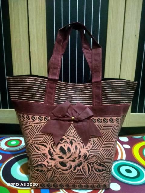 (1Lusin = 12 pcs) Tas hajatan batik mewah promo uk 22