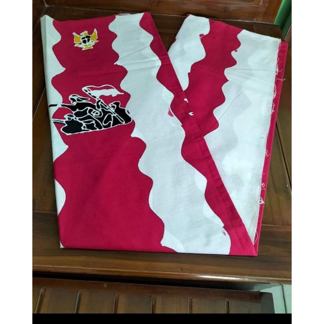 kain batik merah putih