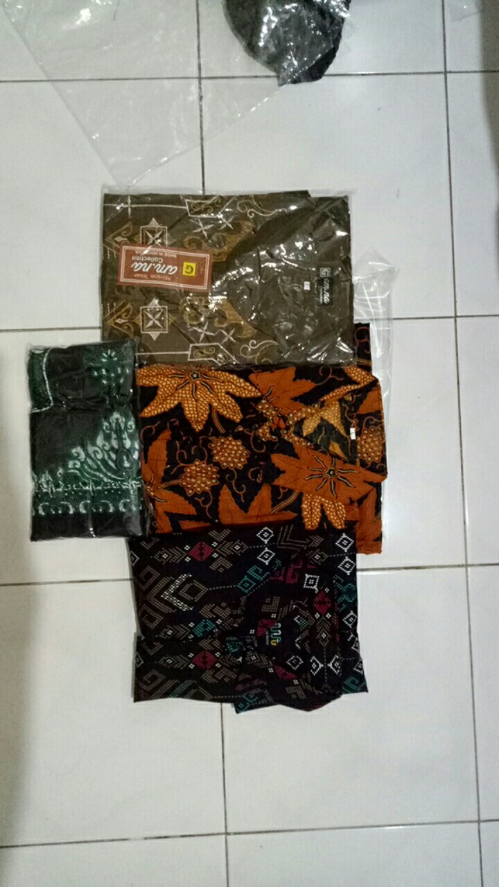 Dt Collection  - Kemeja Batik  Pria  Motif Daun Coklat Lengan Pendek