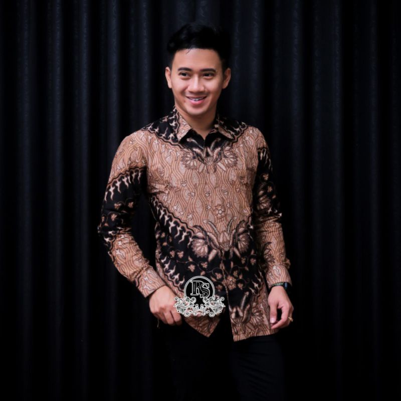 Kemeja Batik Pria Lengan Pendek Baju Batik Pria Terbaru 2022 New Motif Asli Pekalongan Baju Batik Pria Murah Kemeja Batik Pria Lengan Pendek Motif Kemeja Batik Pria Baju Batik PriaHem Batik Pria Hem Batik Pria Lengan Panjang Kemeja Batik Pria Terbaru Cod