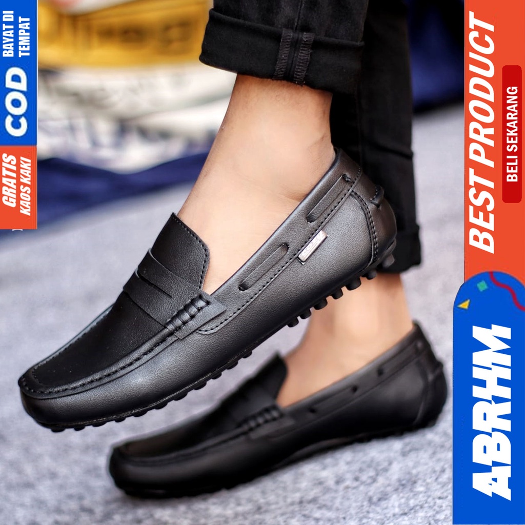 Sepatu Slip on Pria Santai Casual Formal Kulit Syntetic Kerja Kantor Kuliah Kondangan Hitam Keren Terbaru