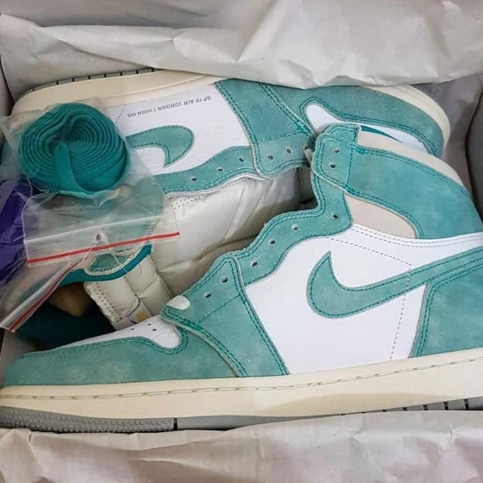 AIR JORDAN 1 RETRO HI OG TURBO GREEN 2019 100% ORIGINAL