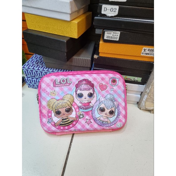 

HARD CASE (TEMPAT PENSIL)