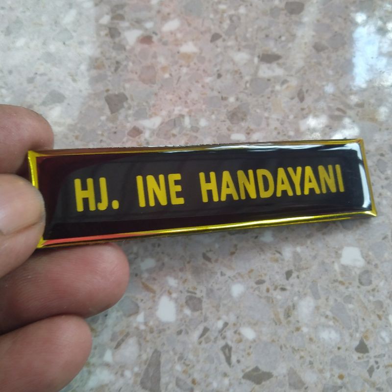 Name Tag Warna Emas Gold Mengkilat DASAR HITAM #Name Tag Terlengkap #Name Tag Indonesia