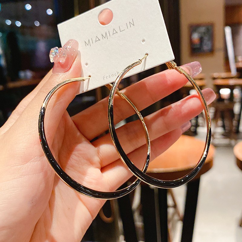 Anting Bulat Besar Trendy Untuk Wanita