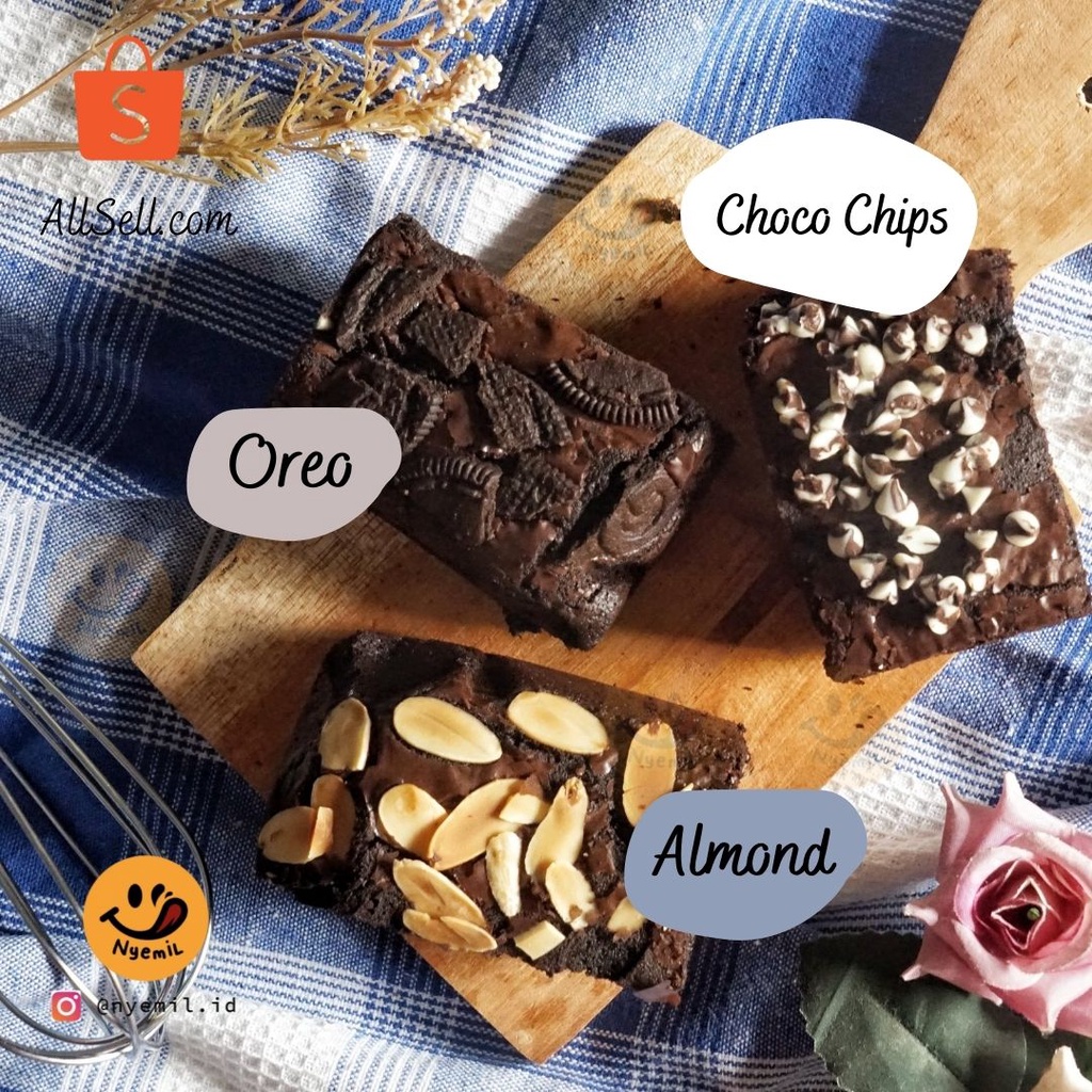 

Brownies Panggang Kemasan Box 1 Loyang ( 20x12cm 500gr )