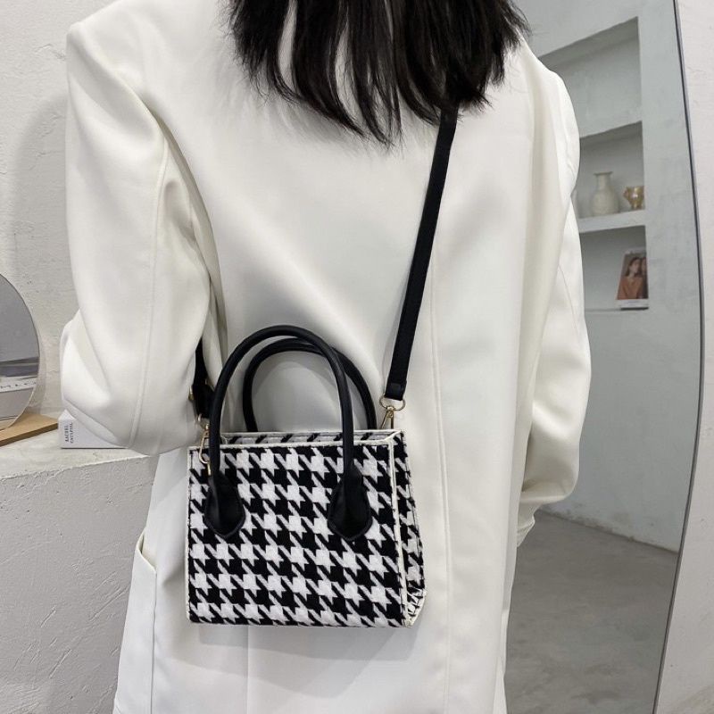 Monochrome Houndstood Vintage Sling Bag/Tas Selempang Wanita Murah Berkualitas