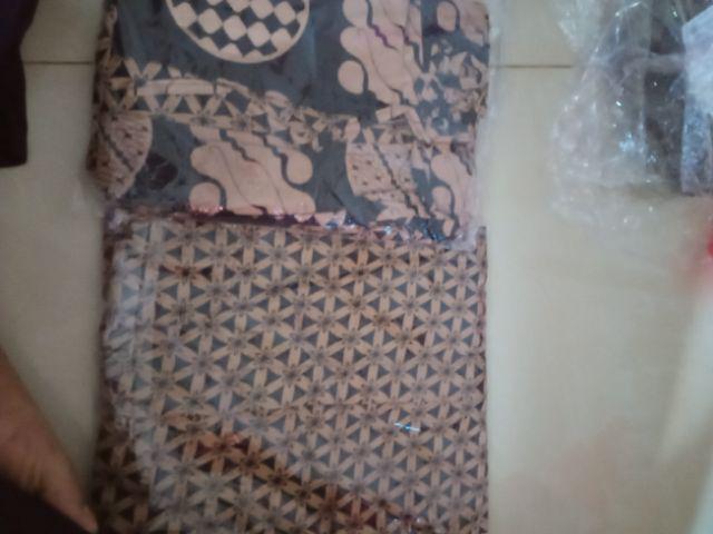 Couple Jessy Terbaru • Kerah Jas Berbusa • Couple Batik • Sarimbit Batik • Couple Keluarga •