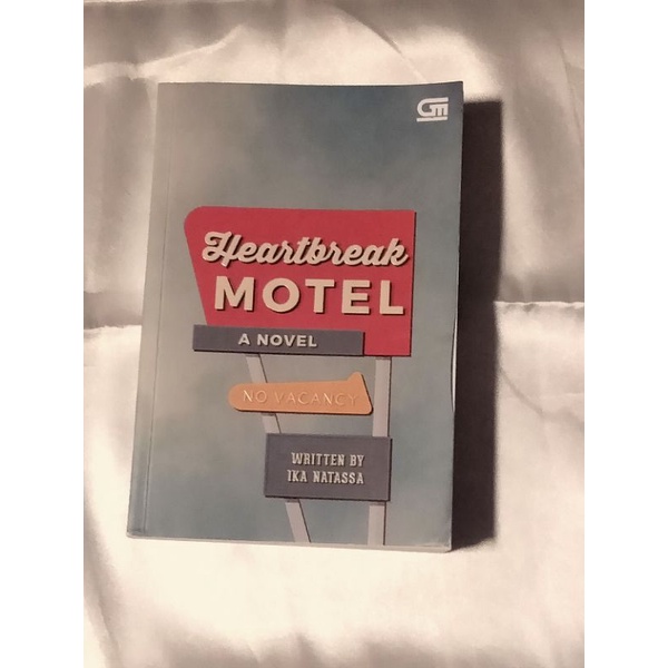 [PRELOVED] Heartbreak Motel