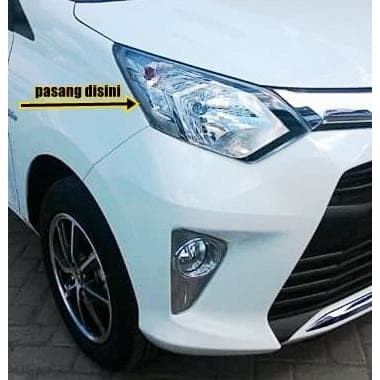 garnish depan sigra chrome