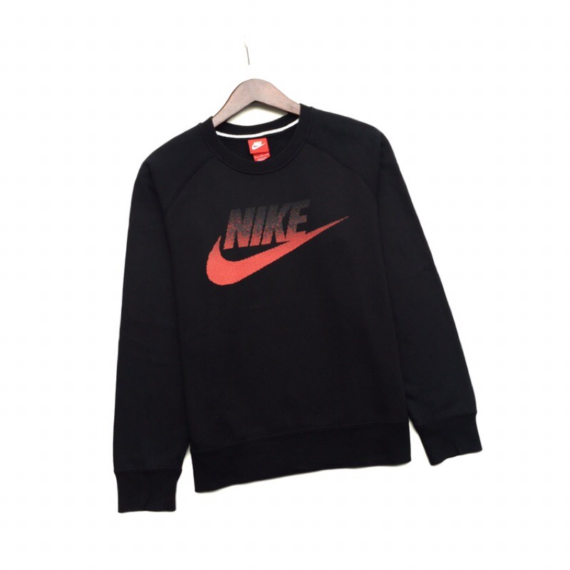 CN nike big logo