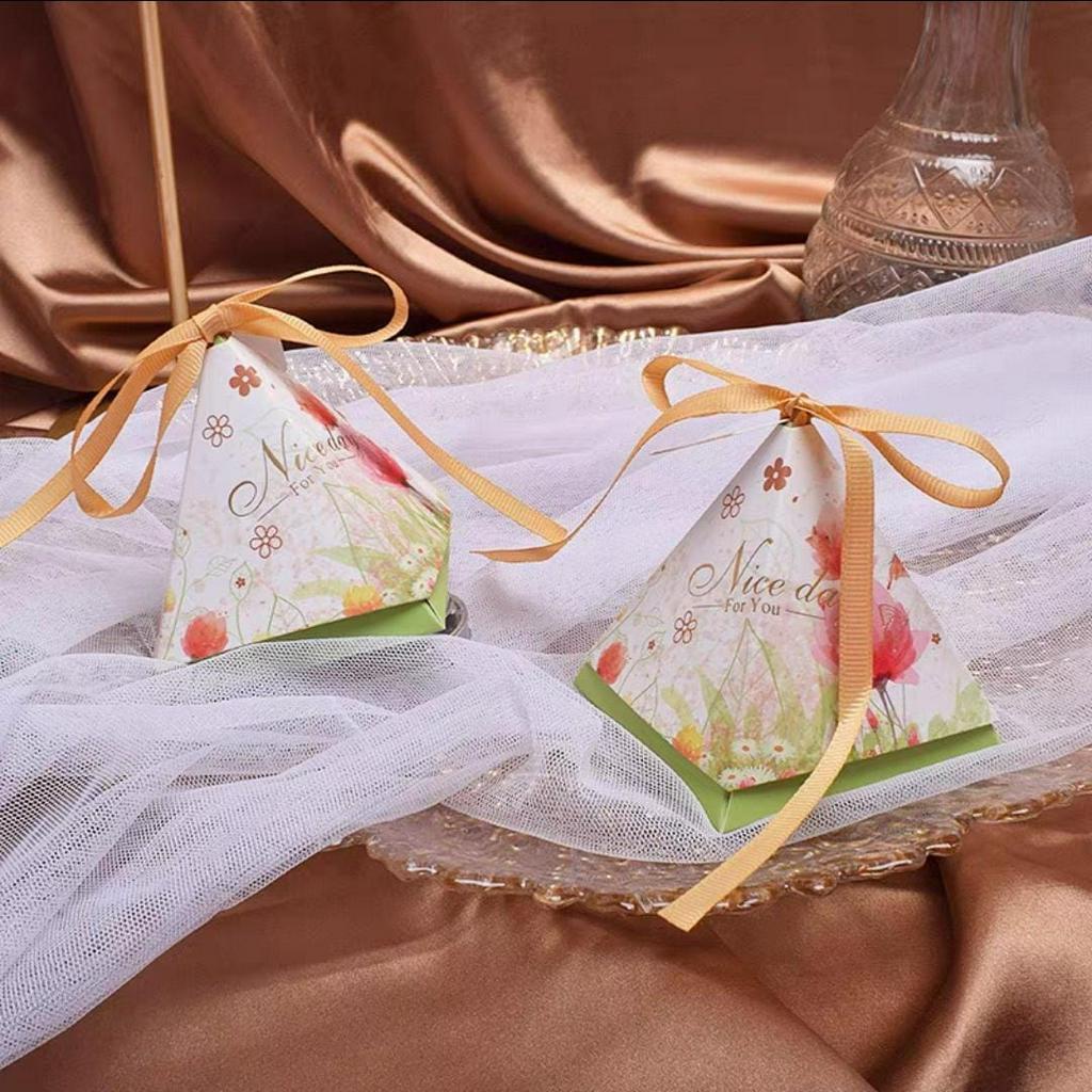 

BOX PYRAMID| BOX MINI| BOX ACCESORIES| HAMPERS| MINI BOX PYRAMID WITH RIBBON / BAM25