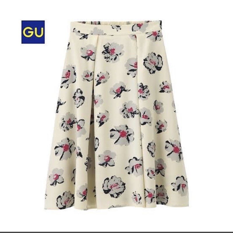 Rok Wanita Uniqlo Easy Flare