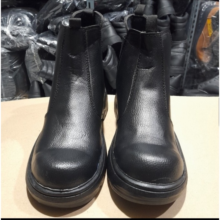 sepatu safety safety boot karet samping