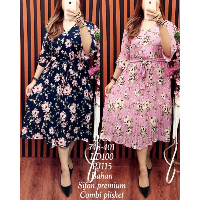 748-401 Dress Plisket Wollpeach Import