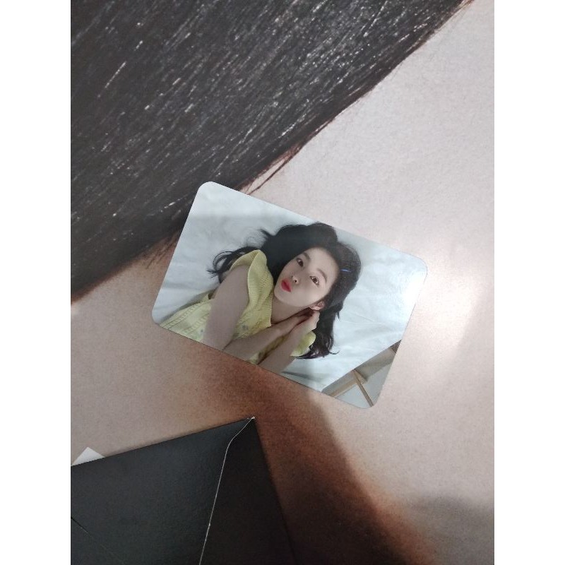 irene red velvet yellow photocard pc monster top note ver.