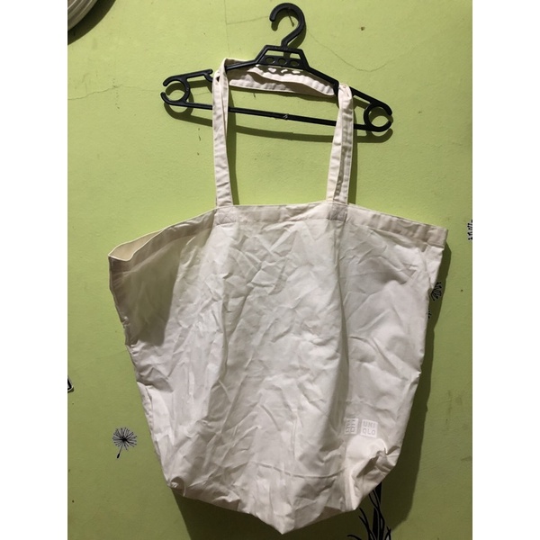 totebag uniqlo