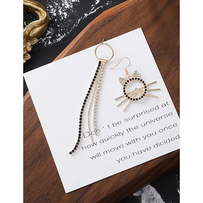 LRC Anting Tusuk Fashion Gold Asymmetrical Cat Full Of Tassel Earrings D48778