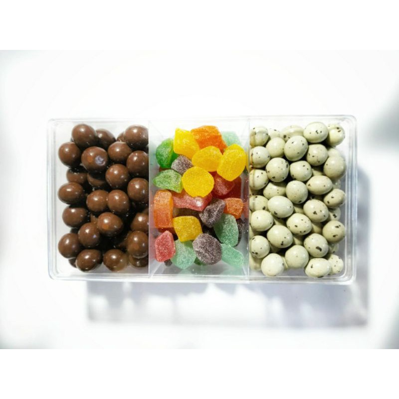 

Aneka Cokelat Toples Lebaran Sekat 3 Coklat Jelly Chocoball