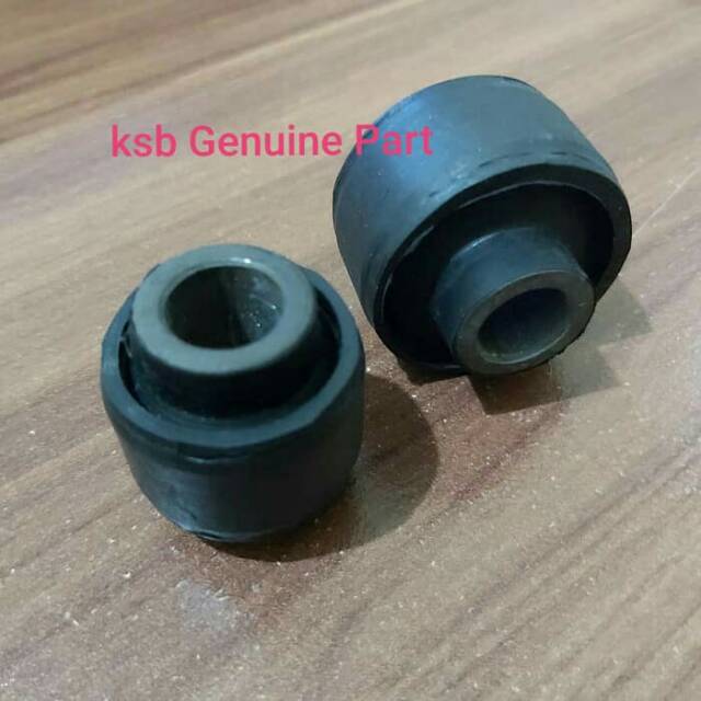 1 Set Bushing Karet Shock Breaker Belakang Avanza Xenia Rush Veloz