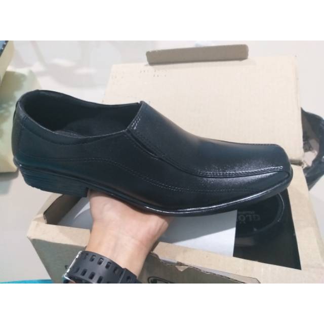 Sepatu Pantofel Hitam Kulit Pria Sekolah Kerja Kuliah Ospek Upacara Traning Kado Hadiah Ultah murah