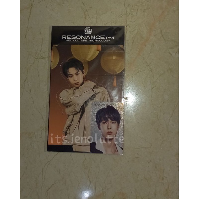 Doyoung Holo Standee set Resonance Pt.1