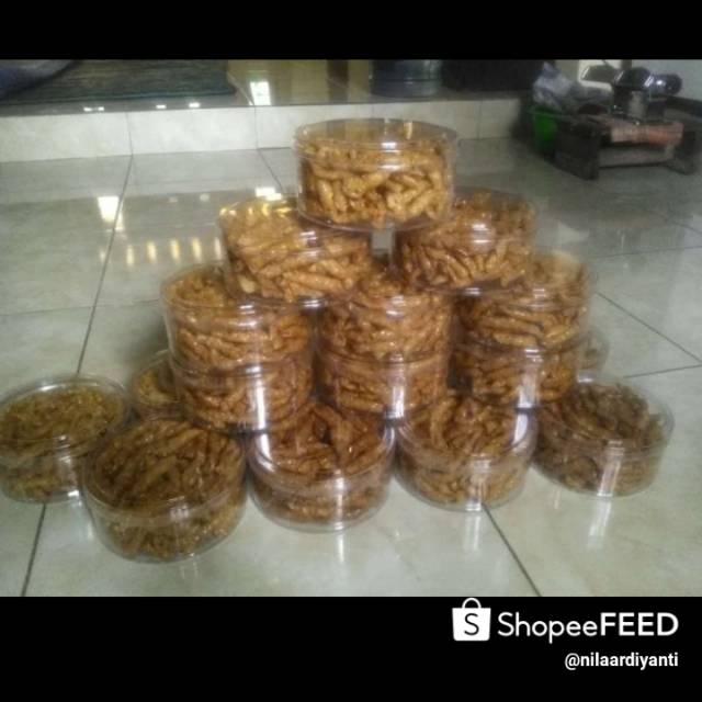 

Kue kacang umpet manis