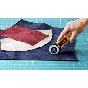 

OLFA RTY-2/G (41B) Alat Pisau Potong Kain dia 45mm Rotary Cutter 45 mm
