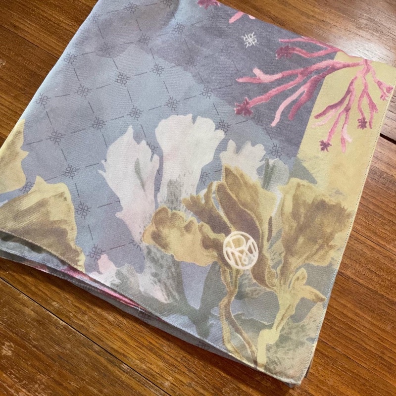 ria miranda scarf utopia