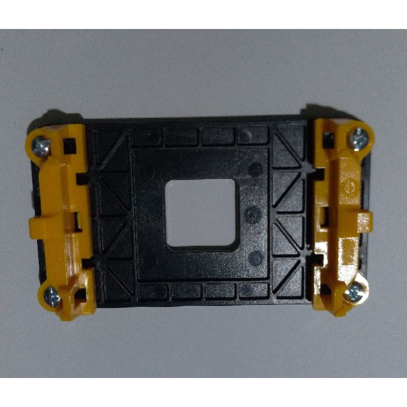 Bracket dudukan Fan CPU