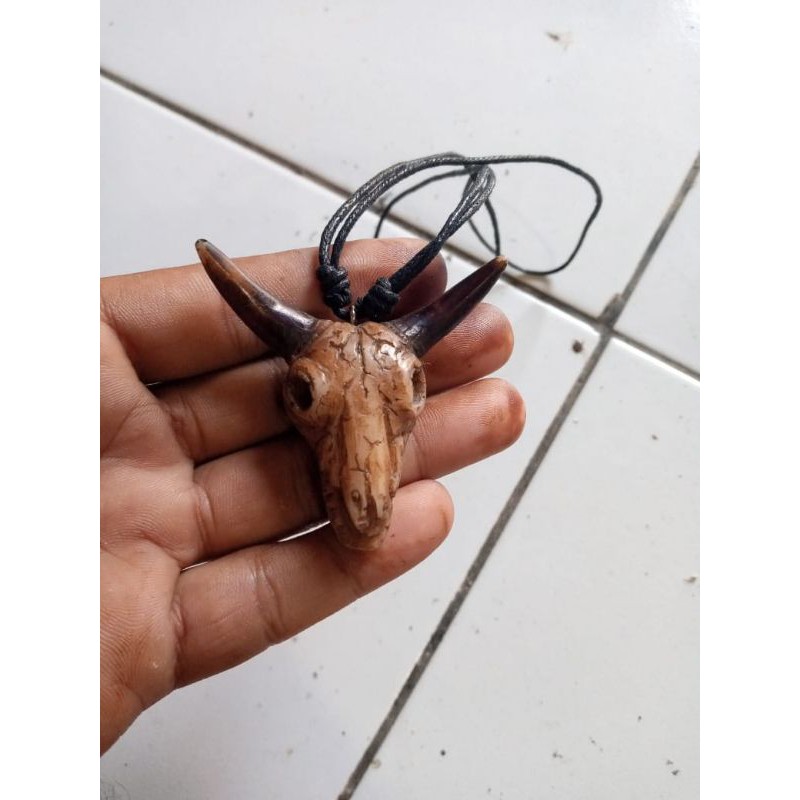 KAlUNG MOTIF TENGKORAK KERBAU KALUNG COWOK