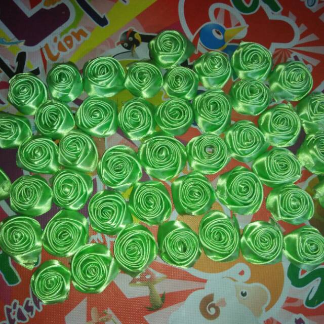 Aplikasi bunga satin untuk hiasan/bros/buket bunga