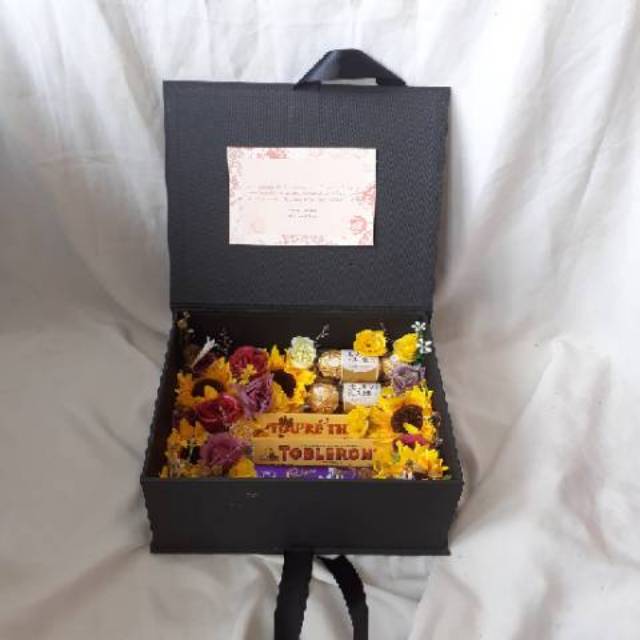 

Gift box coklat, flower box