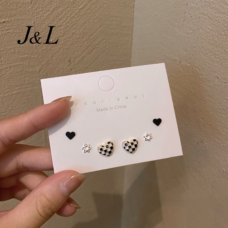 6pcs / Set Anting Stud Desain Hati Bintang Papan Catur Bahan Alloy Gaya Korea Untuk Wanita