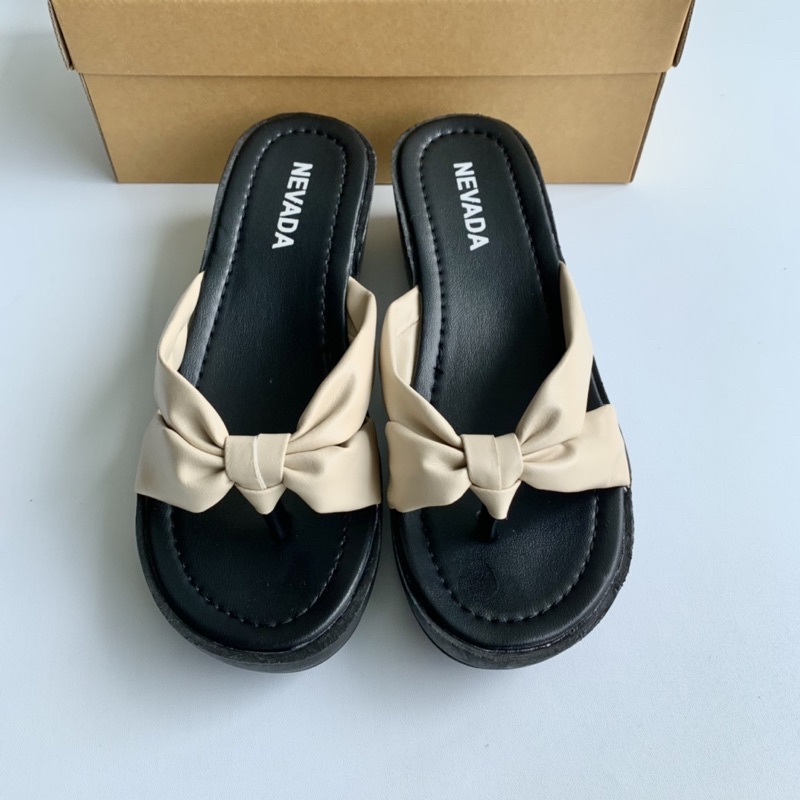 DISKON DAY! Sandal Wedges Japit - Sandal Wanita Nevada Terbaru