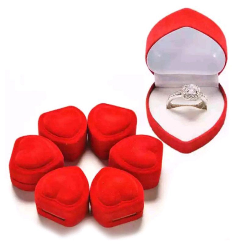 tempat cincin Bentuk love