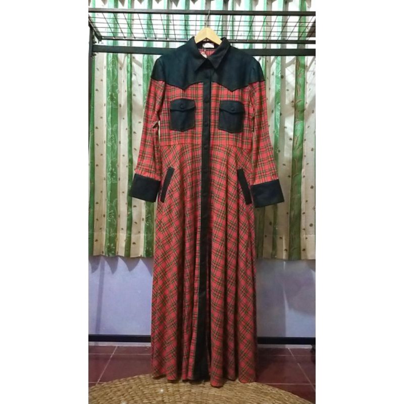 DRESS KOTAK MERAH NETALY BOUTIQUE