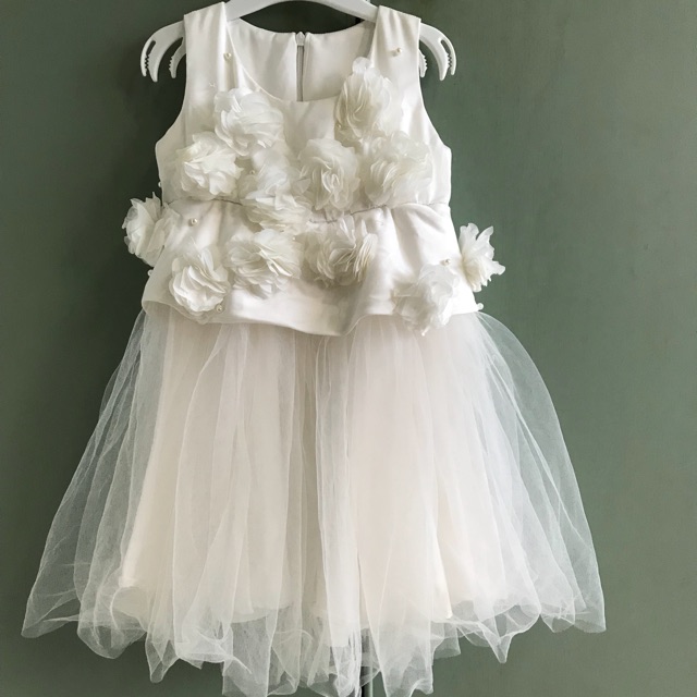 Preloved white dress