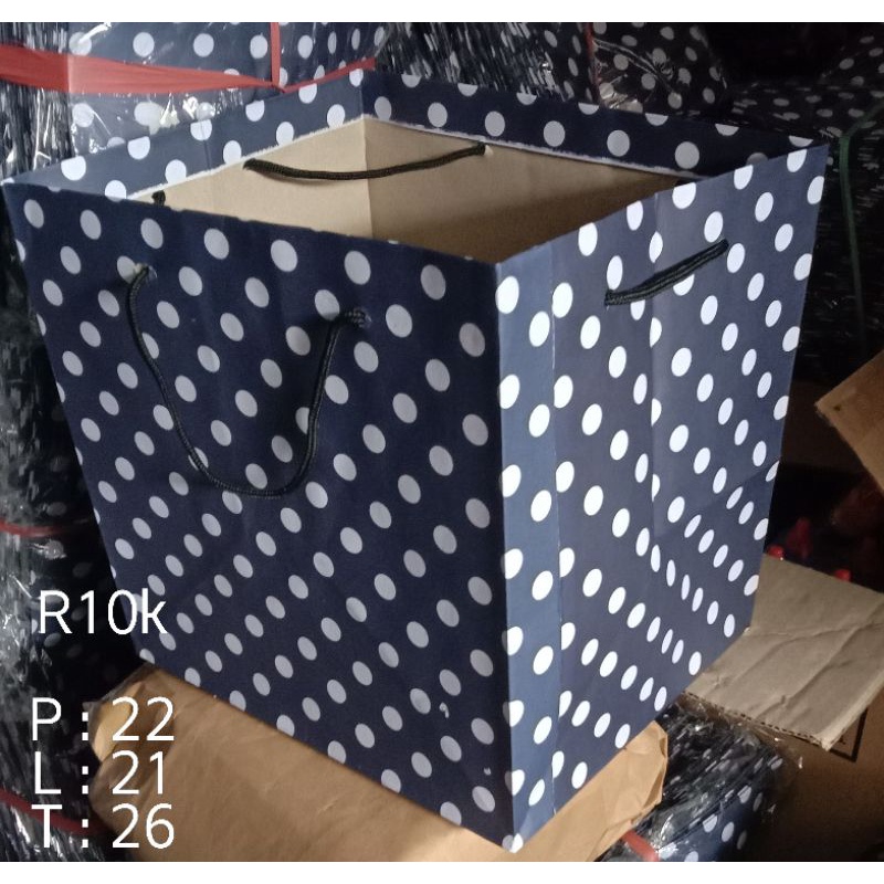 

R10k | Paperbag Kotak Nasi (22.21.26) PxLxT