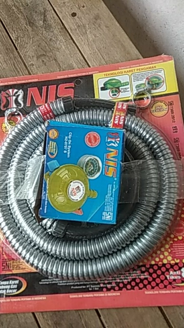 Selang Paket Regulator Anti Meledak 2pengunci