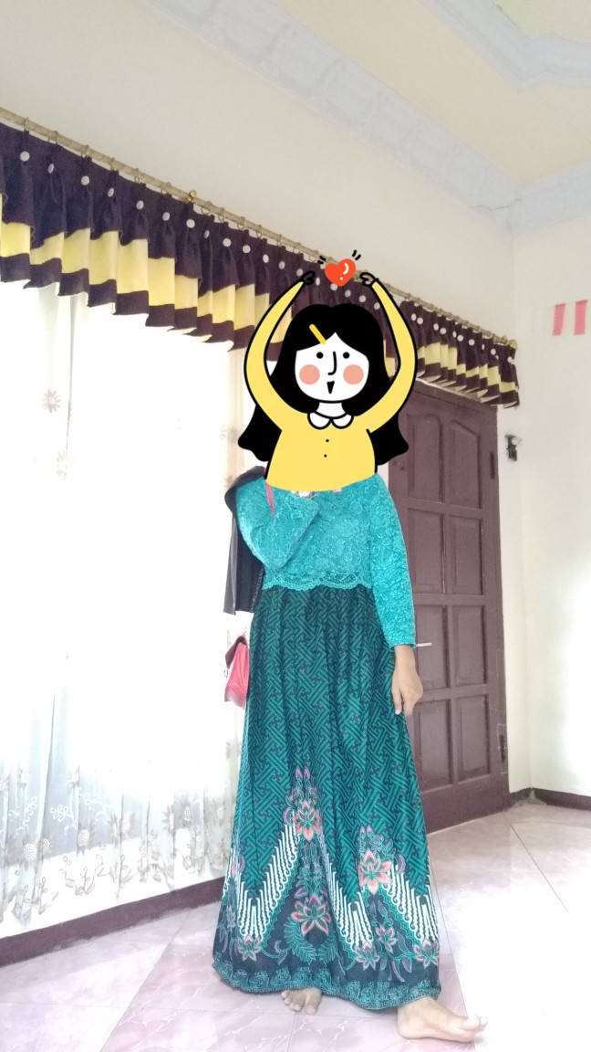 Nayaka Batik-couple Sarah Tille Slendang Payet Mutiara Lengan Panjang Termurah | Anjella Hauw Couple