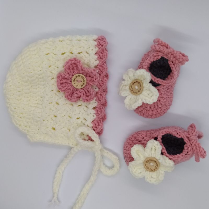 Baby set girl rajut topi / bonnet dan sepatu