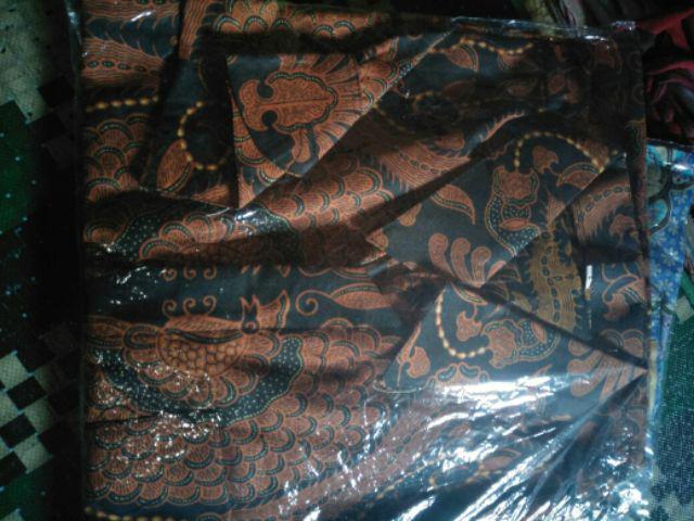 Kemeja Pria Lengan Pendek Motif Pakaian Pria