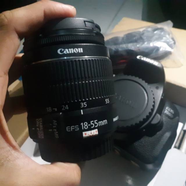 Kamera canon 700D