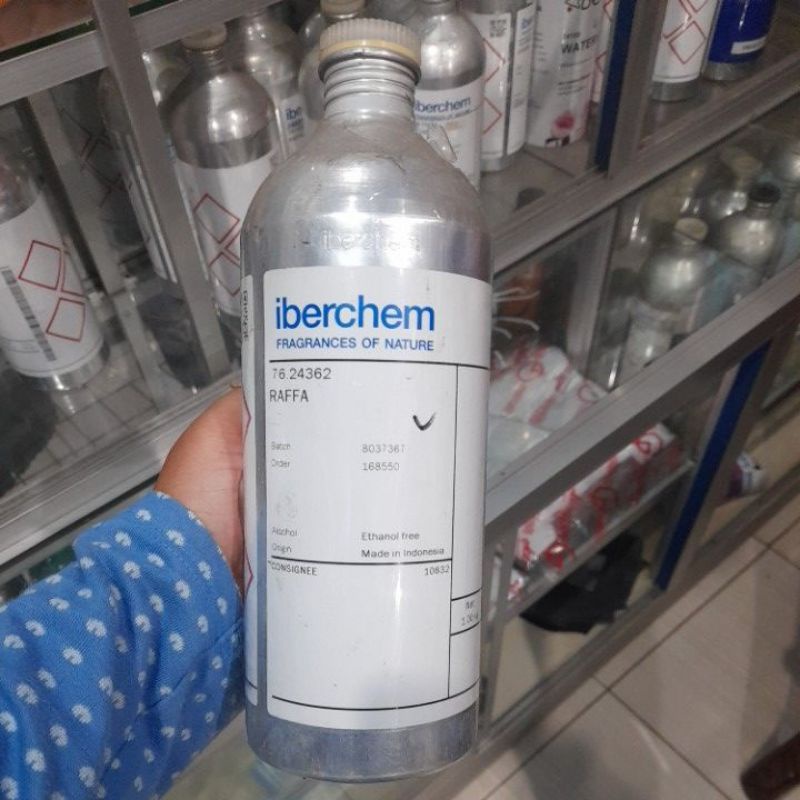 kaleng bekas parfum iberchem 1kg