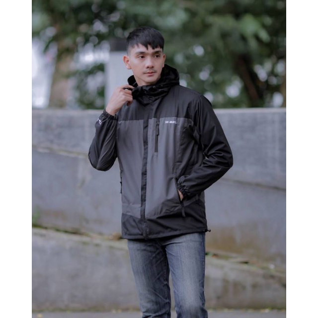 Jaket Pria Outdoor Parasut Murah - Jaket Motor Waterproof Gunung