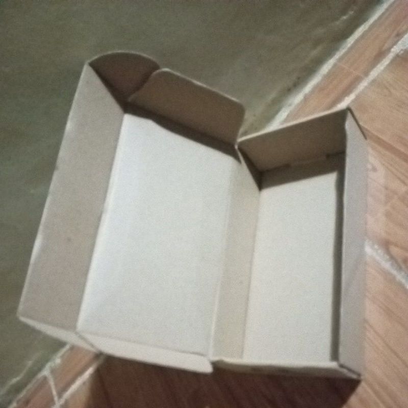 

Dus kontak PERSEGI PANJANG 23 X 12 X 6