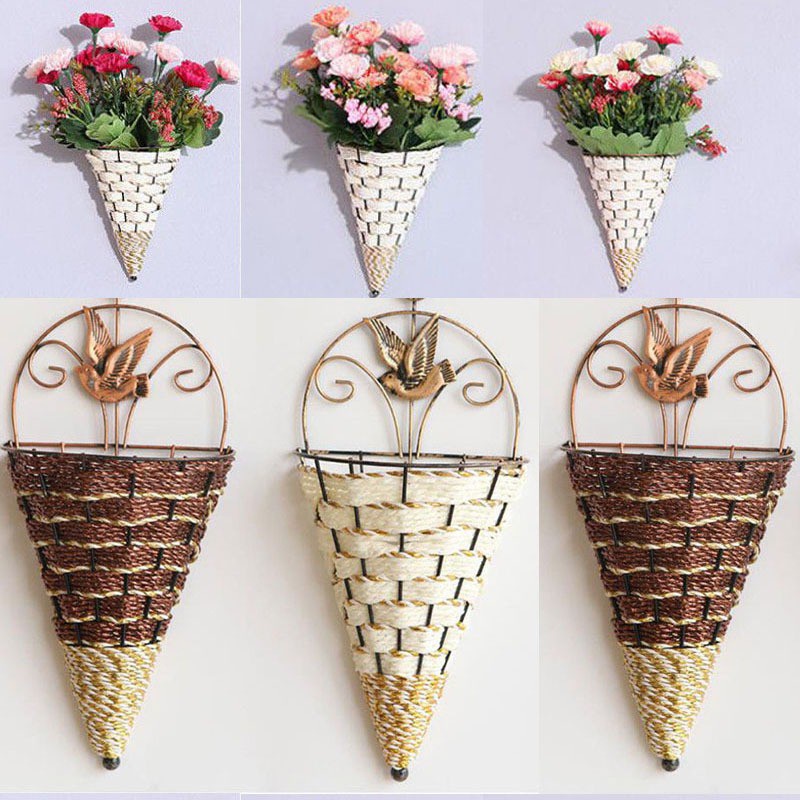 Vas Gantung Besi Bentuk Cone untuk Bunga Juntai Daun Rambat Pot Tempel Dinding